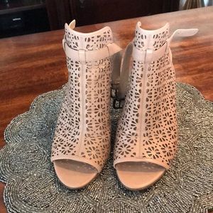 Fancy shoe for any season